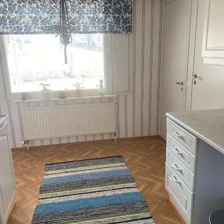 Omakotitalo Kiteen Keskustassa